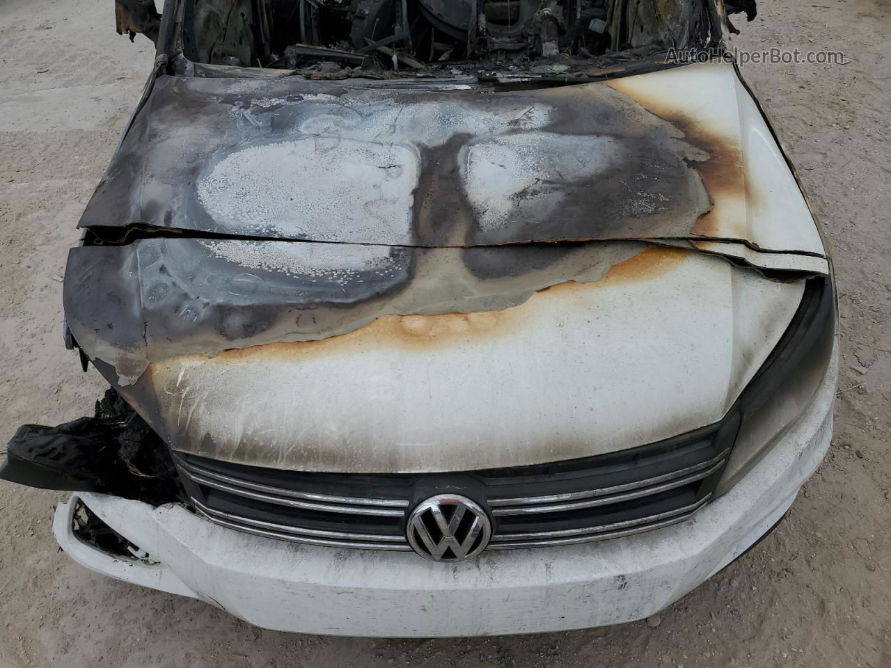 2017 Volkswagen Tiguan Wolfsburg Burn vin: WVGRV7AX3HW504933