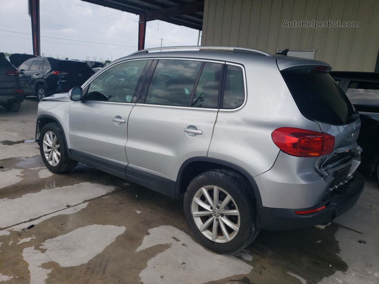 2017 Volkswagen Tiguan Wolfsburg Silver vin: WVGRV7AX5HK015893