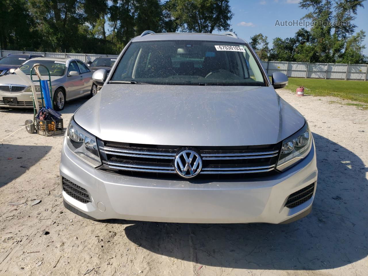 2017 Volkswagen Tiguan Wolfsburg Silver vin: WVGRV7AX6HW503615