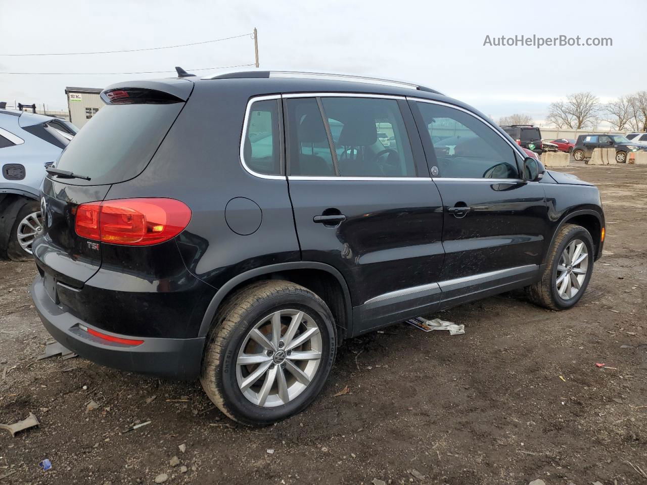 2017 Volkswagen Tiguan Wolfsburg Черный vin: WVGRV7AXXHW507327