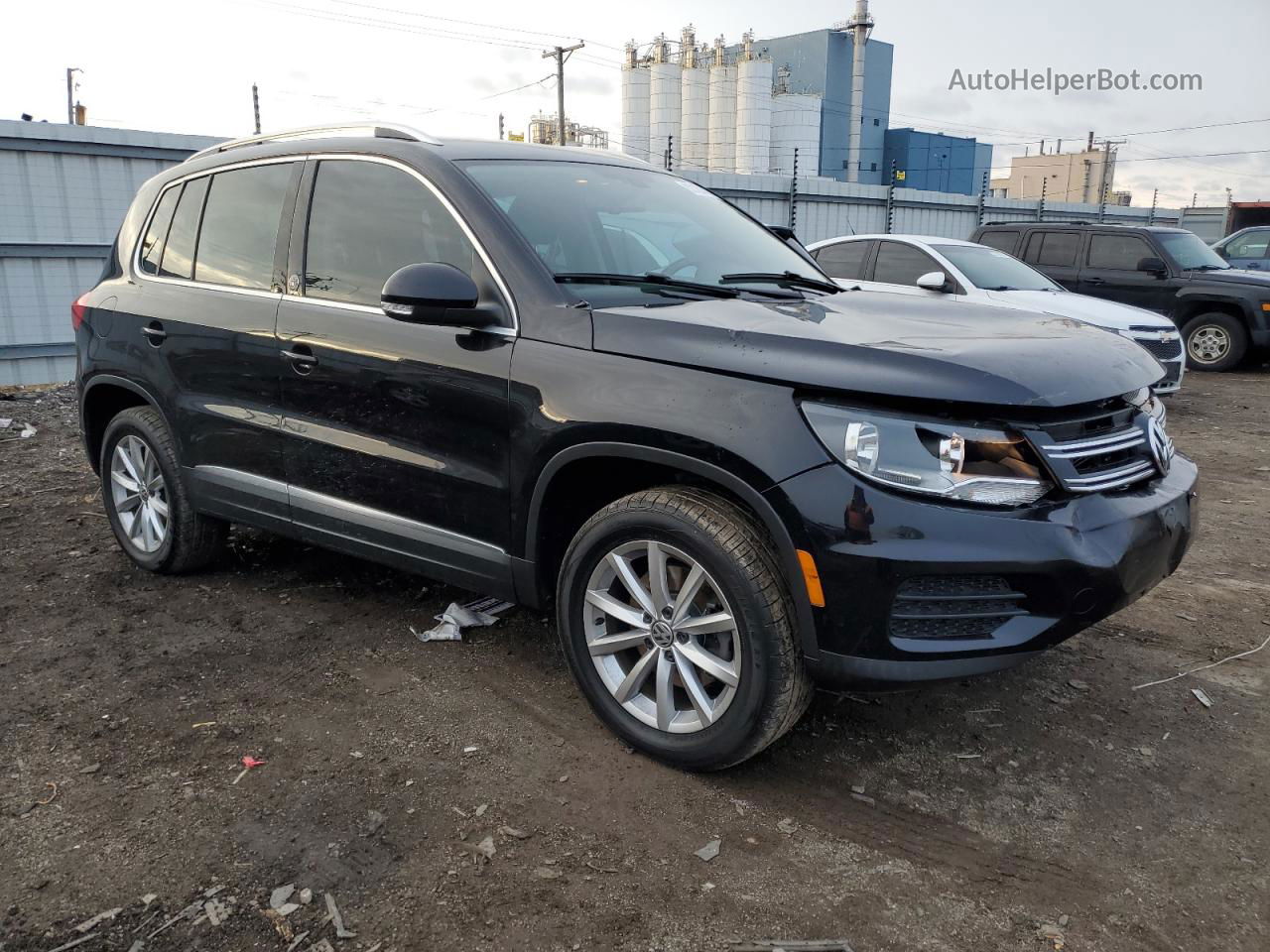 2017 Volkswagen Tiguan Wolfsburg Черный vin: WVGRV7AXXHW507327