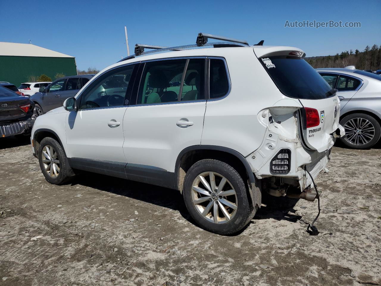 2017 Volkswagen Tiguan Wolfsburg White vin: WVGSV7AX5HK004037