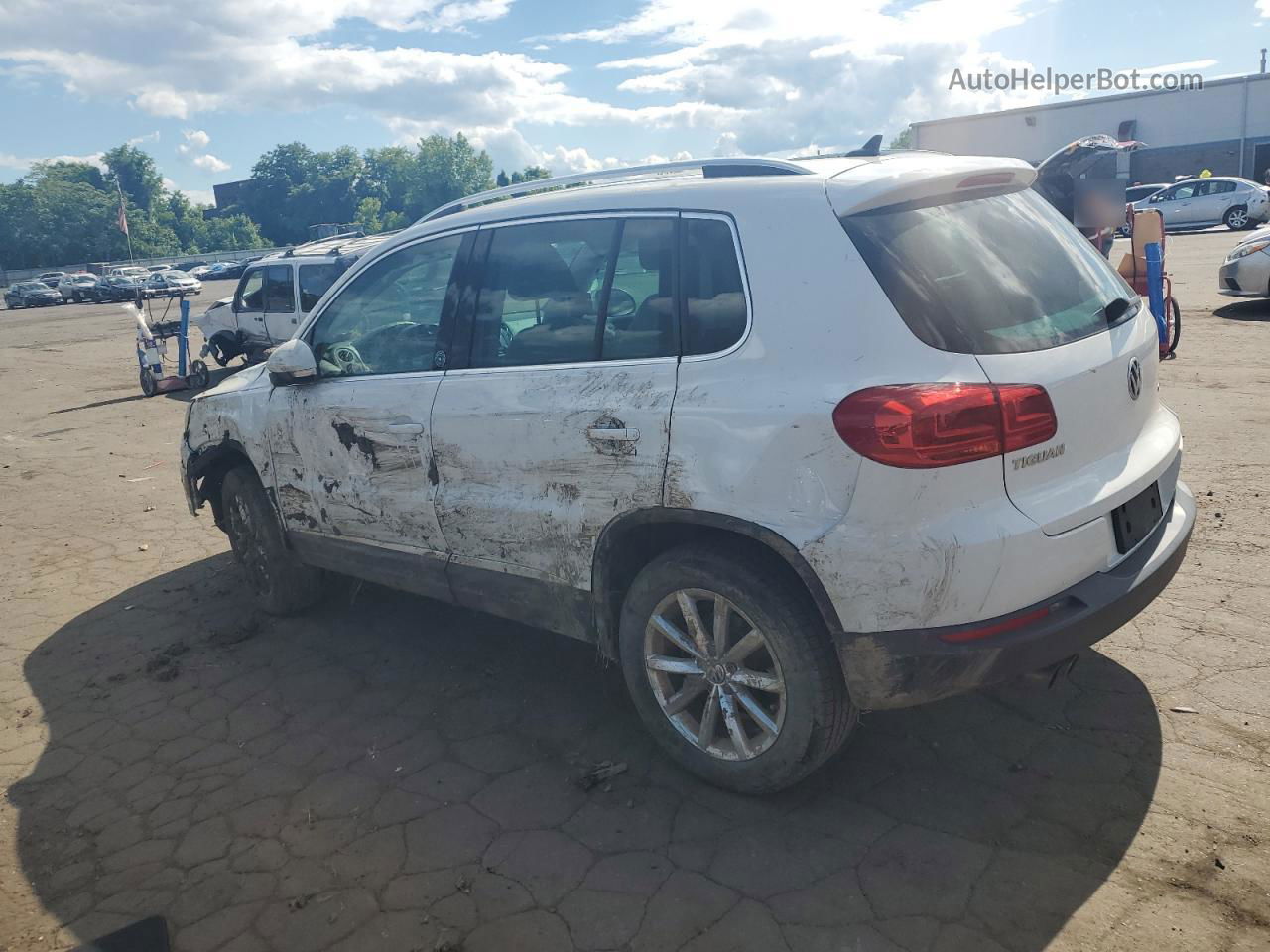 2017 Volkswagen Tiguan Wolfsburg White vin: WVGSV7AX6HK016357