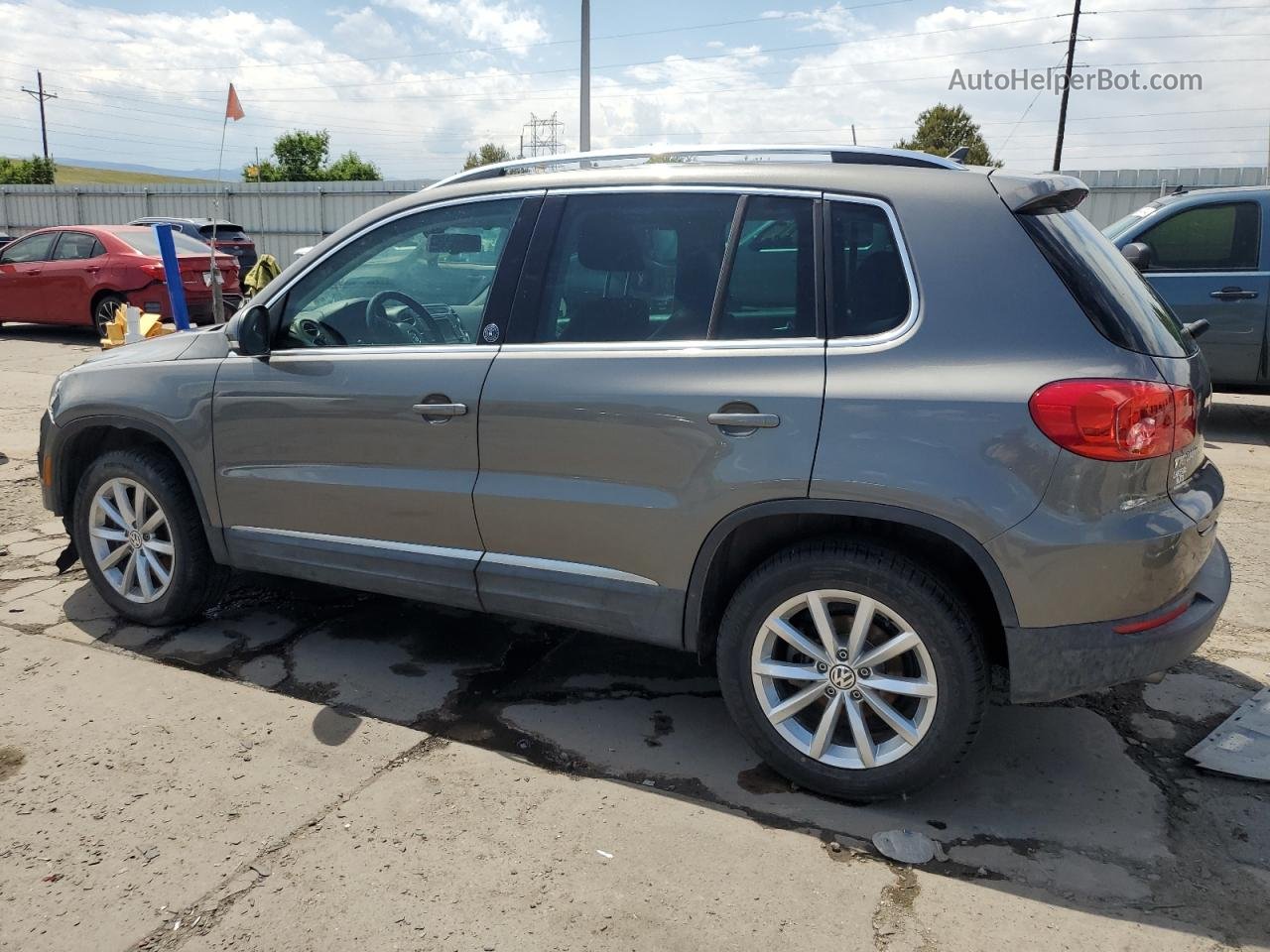 2017 Volkswagen Tiguan Wolfsburg Gray vin: WVGSV7AX6HK027861