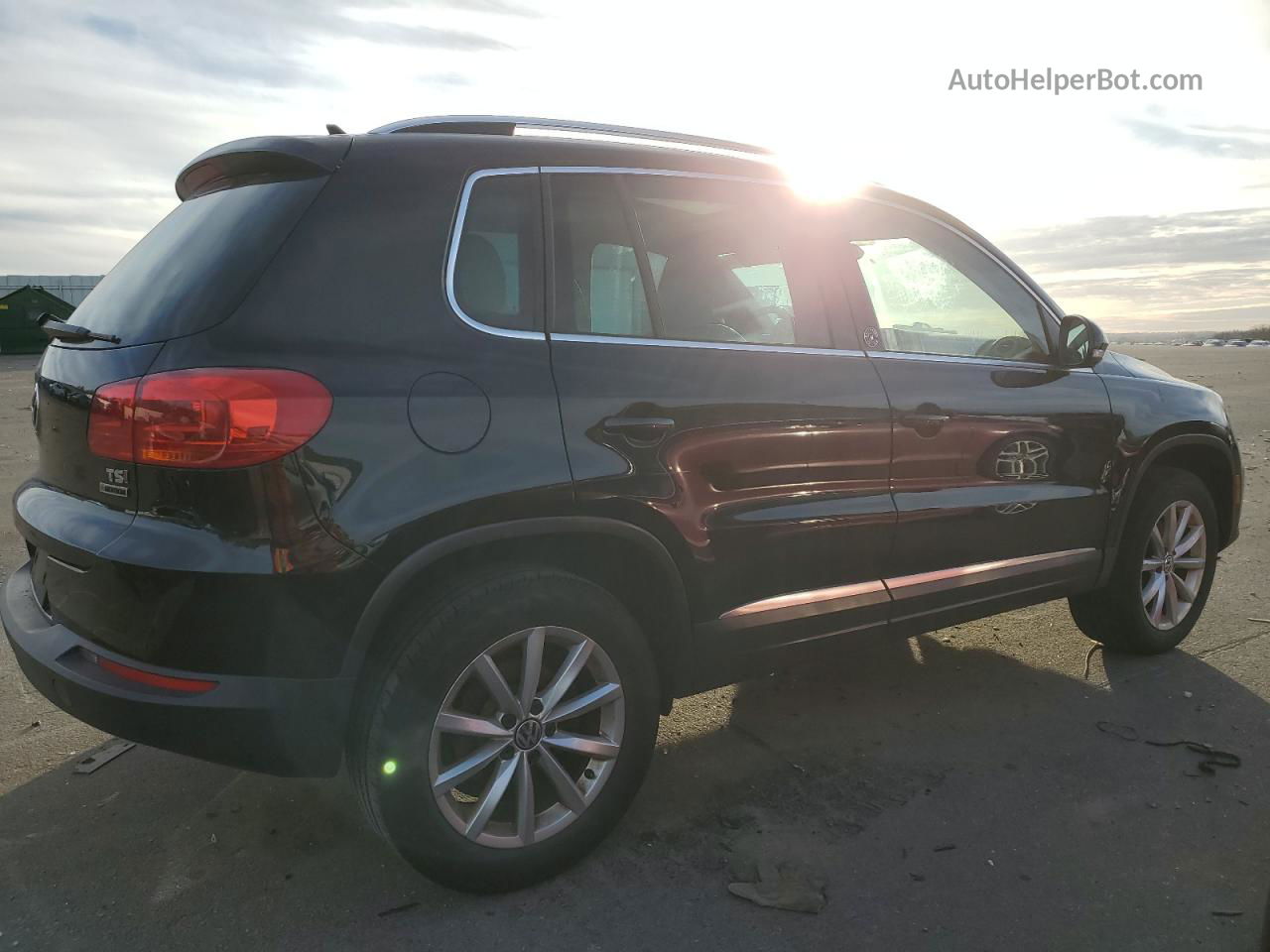 2017 Volkswagen Tiguan Wolfsburg Black vin: WVGSV7AX6HK032381