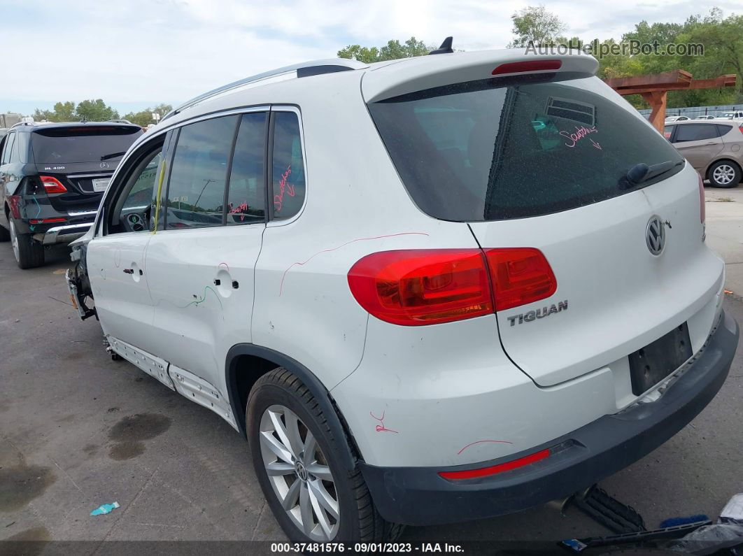 2017 Volkswagen Tiguan 2.0t Wolfsburg Edition White vin: WVGSV7AX9HK019706