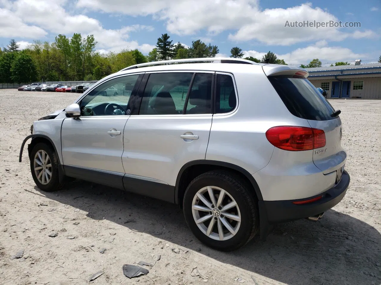 2017 Volkswagen Tiguan Wolfsburg Silver vin: WVGSV7AX9HK024467