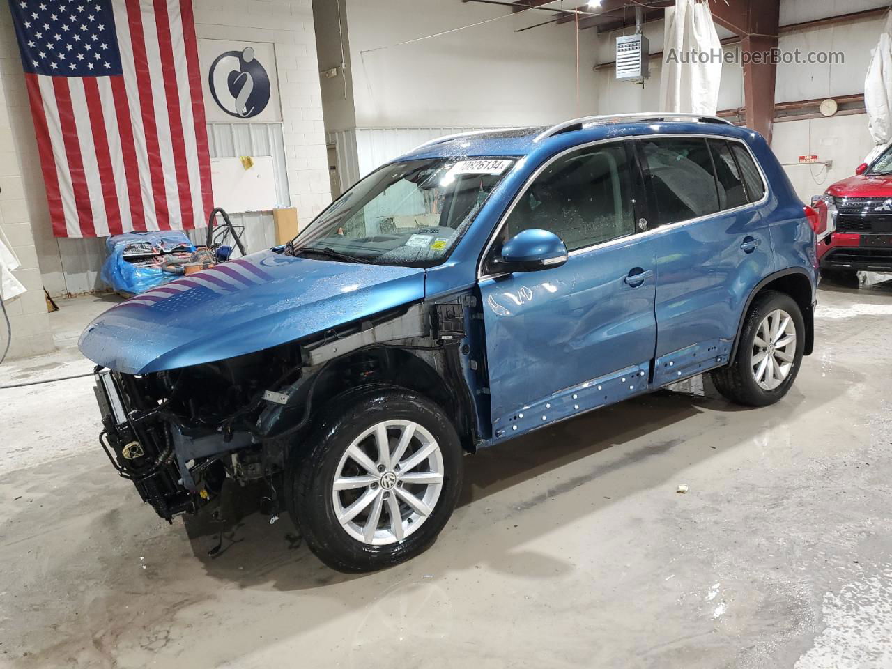 2017 Volkswagen Tiguan Wolfsburg Blue vin: WVGSV7AX9HW508986