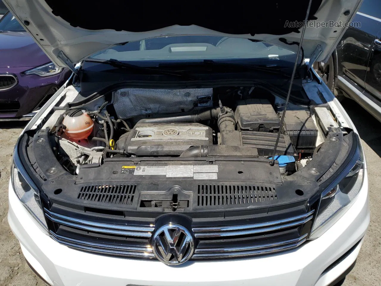 2017 Volkswagen Tiguan Wolfsburg White vin: WVGSV7AX9HW511063