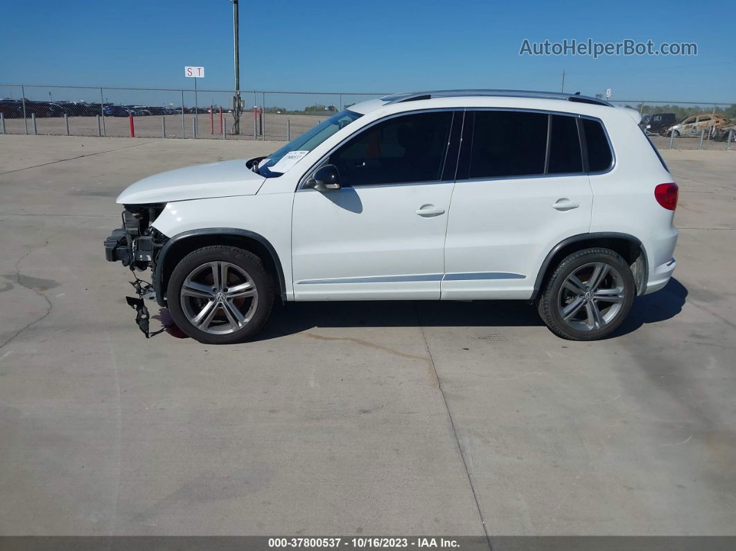 2017 Volkswagen Tiguan Sport Белый vin: WVGTV7AX2HK009734