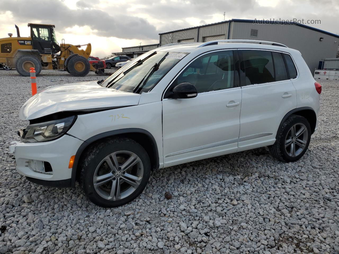 2017 Volkswagen Tiguan Sport White vin: WVGTV7AX2HK020572