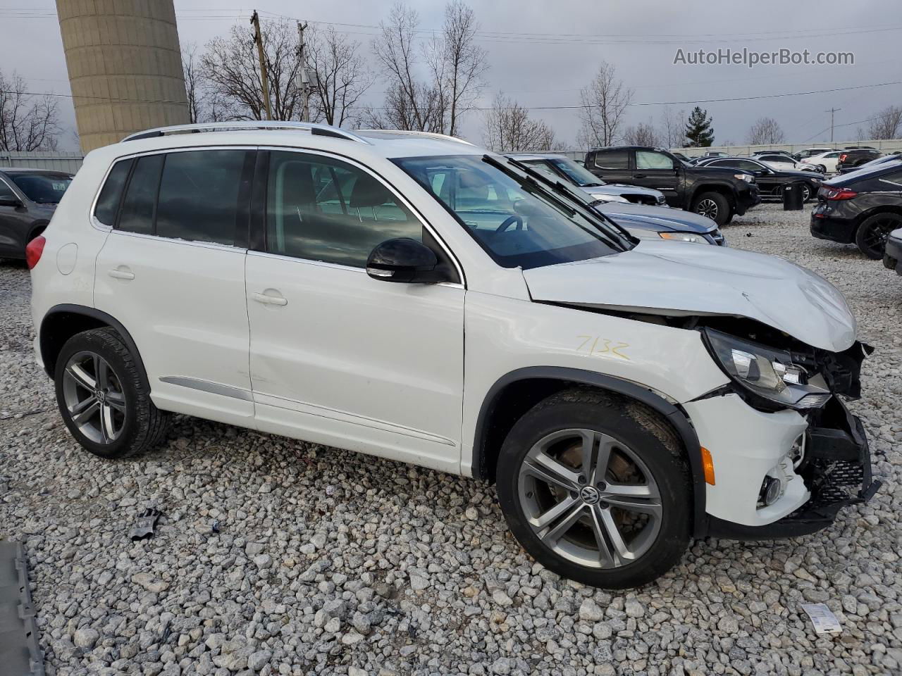 2017 Volkswagen Tiguan Sport White vin: WVGTV7AX2HK020572