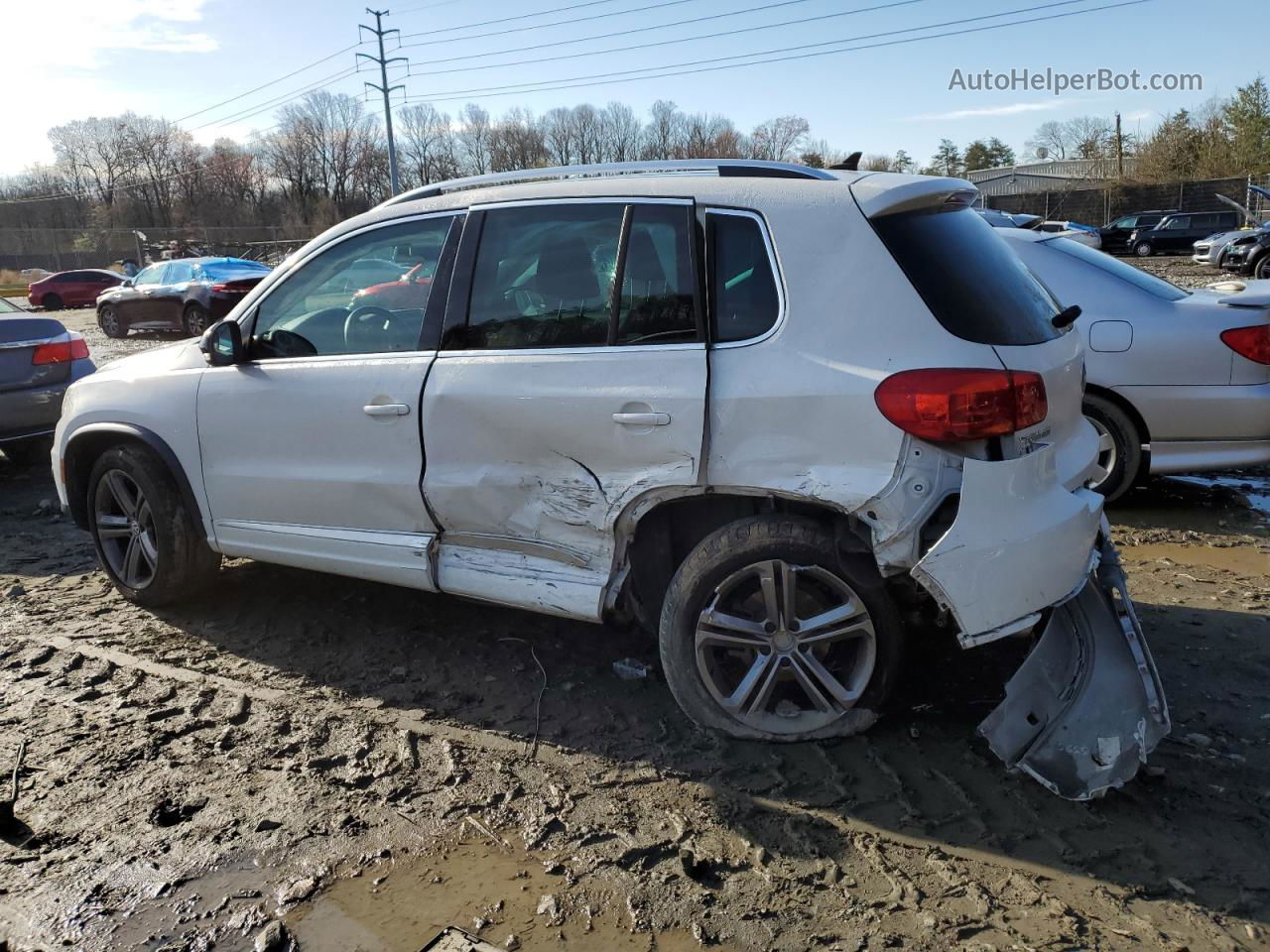 2017 Volkswagen Tiguan Sport Белый vin: WVGTV7AX3HK010181