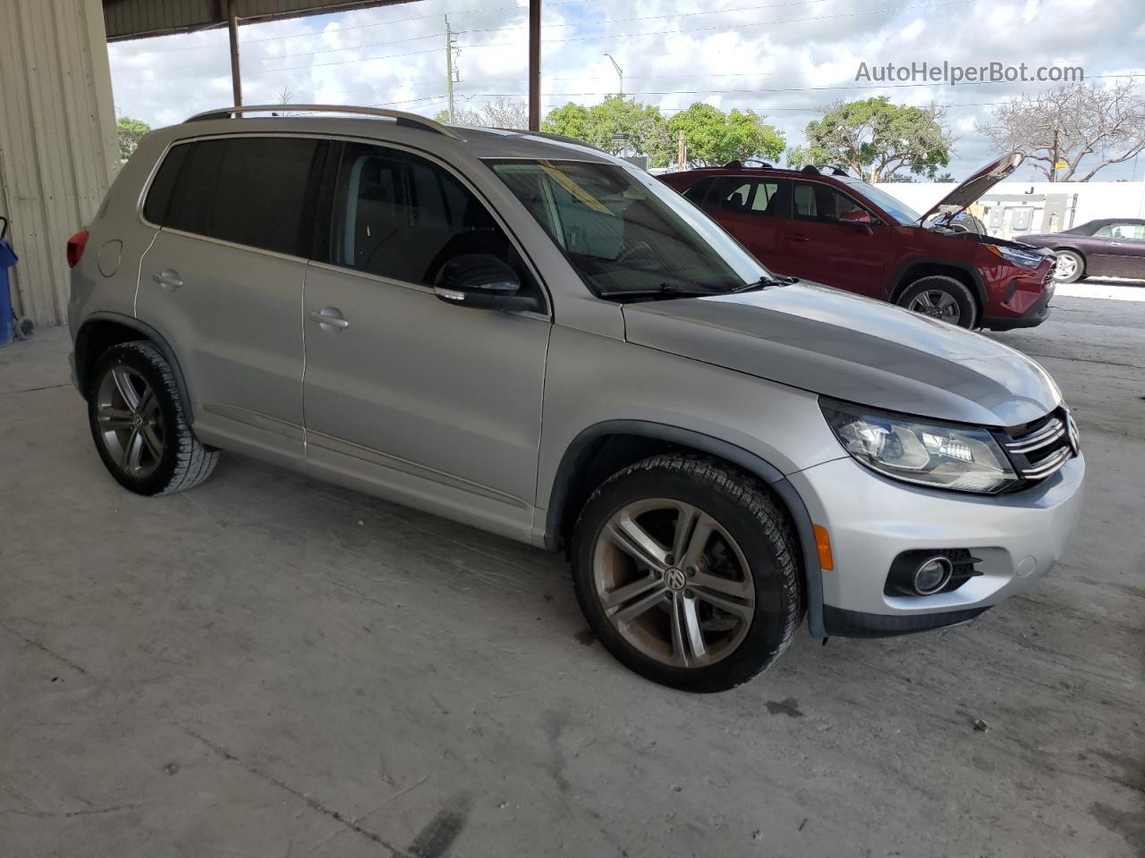 2017 Volkswagen Tiguan Sport Silver vin: WVGTV7AX5HK041688