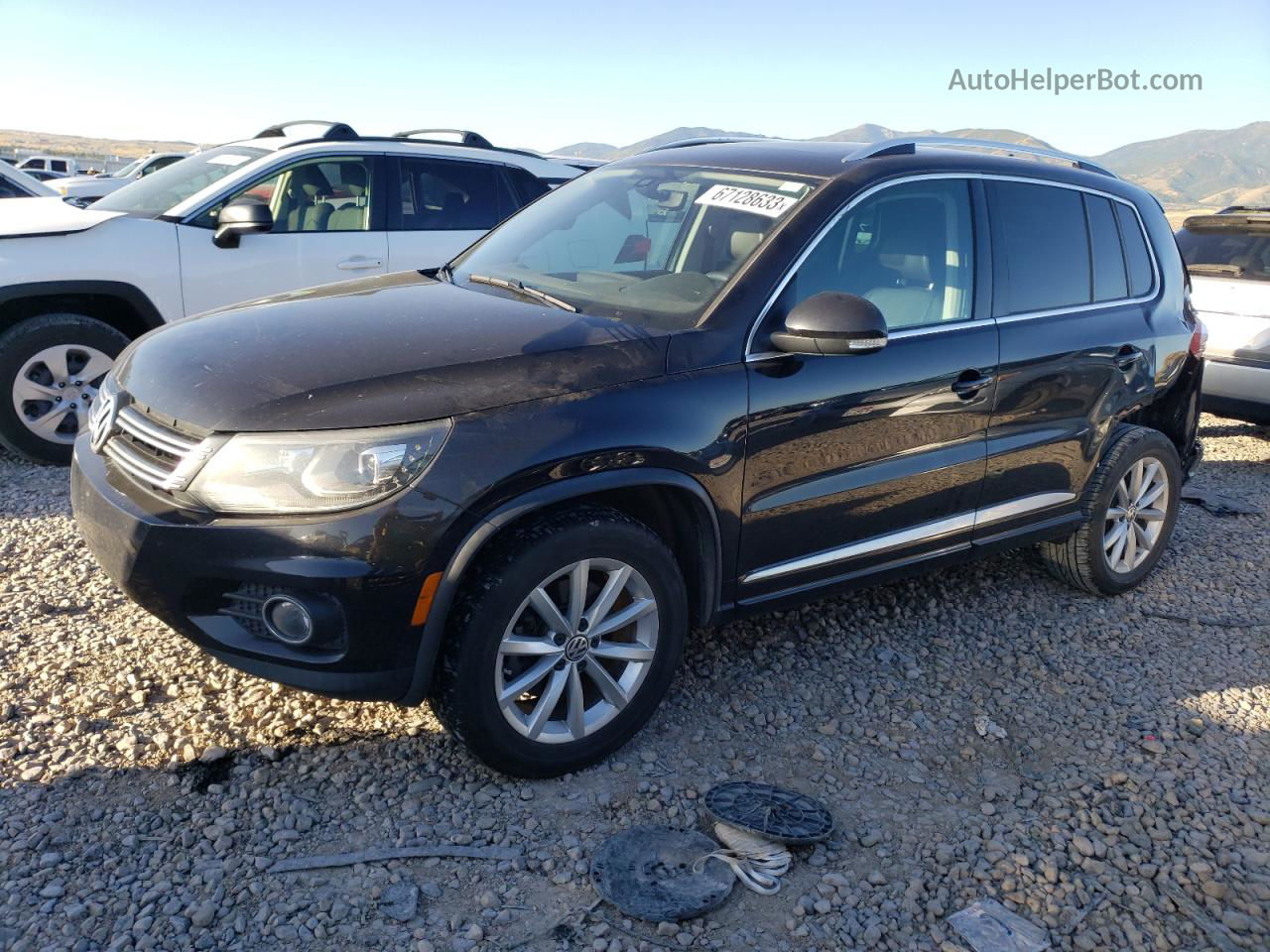 2017 Volkswagen Tiguan Sport Черный vin: WVGUV7AX0HK014631