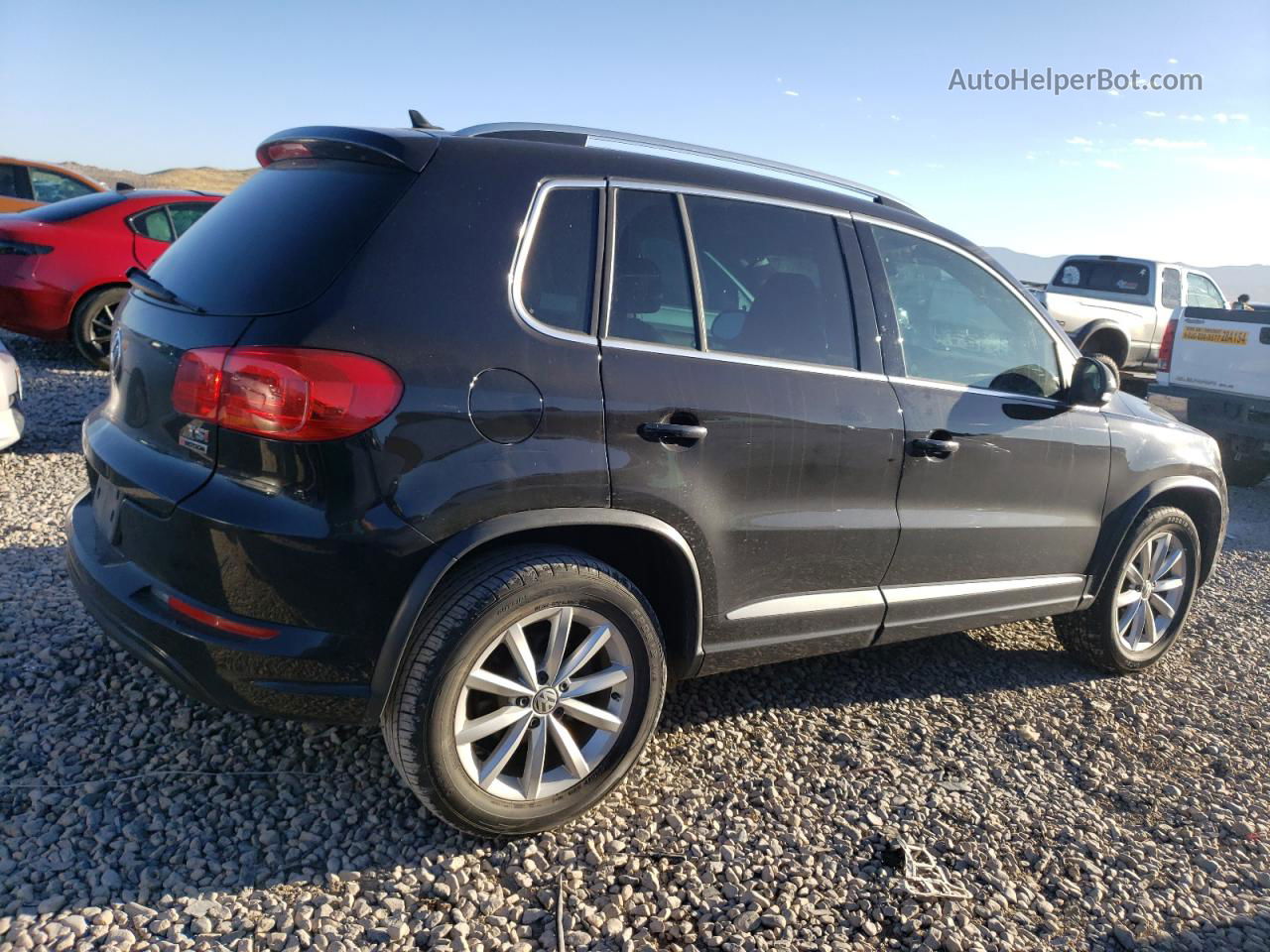 2017 Volkswagen Tiguan Sport Черный vin: WVGUV7AX0HK014631