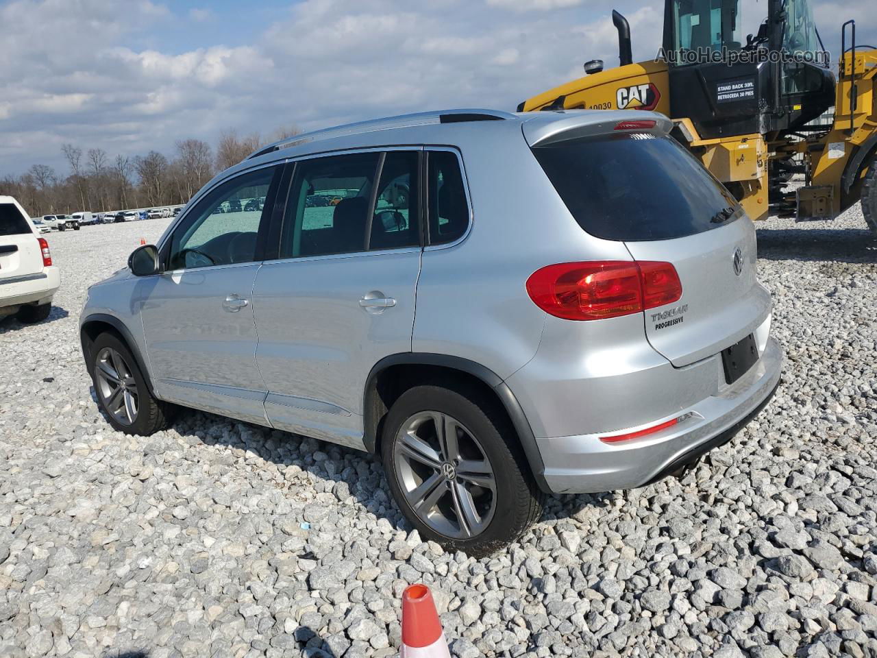 2017 Volkswagen Tiguan Sport Silver vin: WVGUV7AX5HW506595