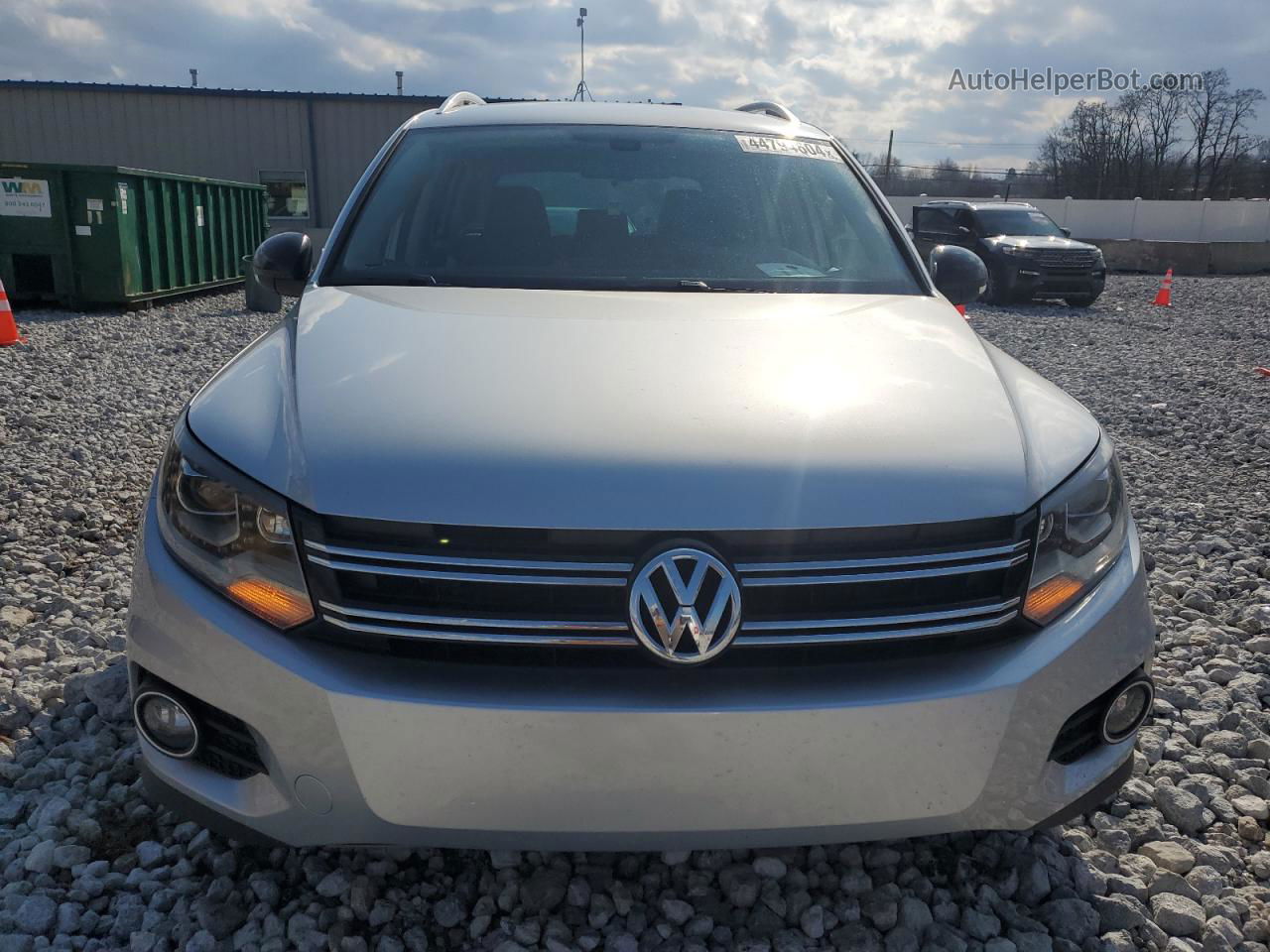 2017 Volkswagen Tiguan Sport Silver vin: WVGUV7AX5HW506595