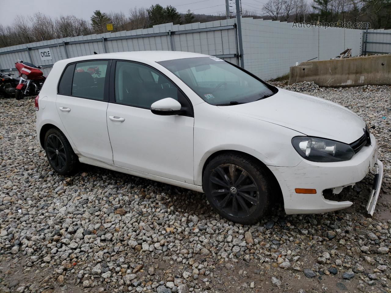 2014 Volkswagen Golf  White vin: WVWDM7AJ2EW003444