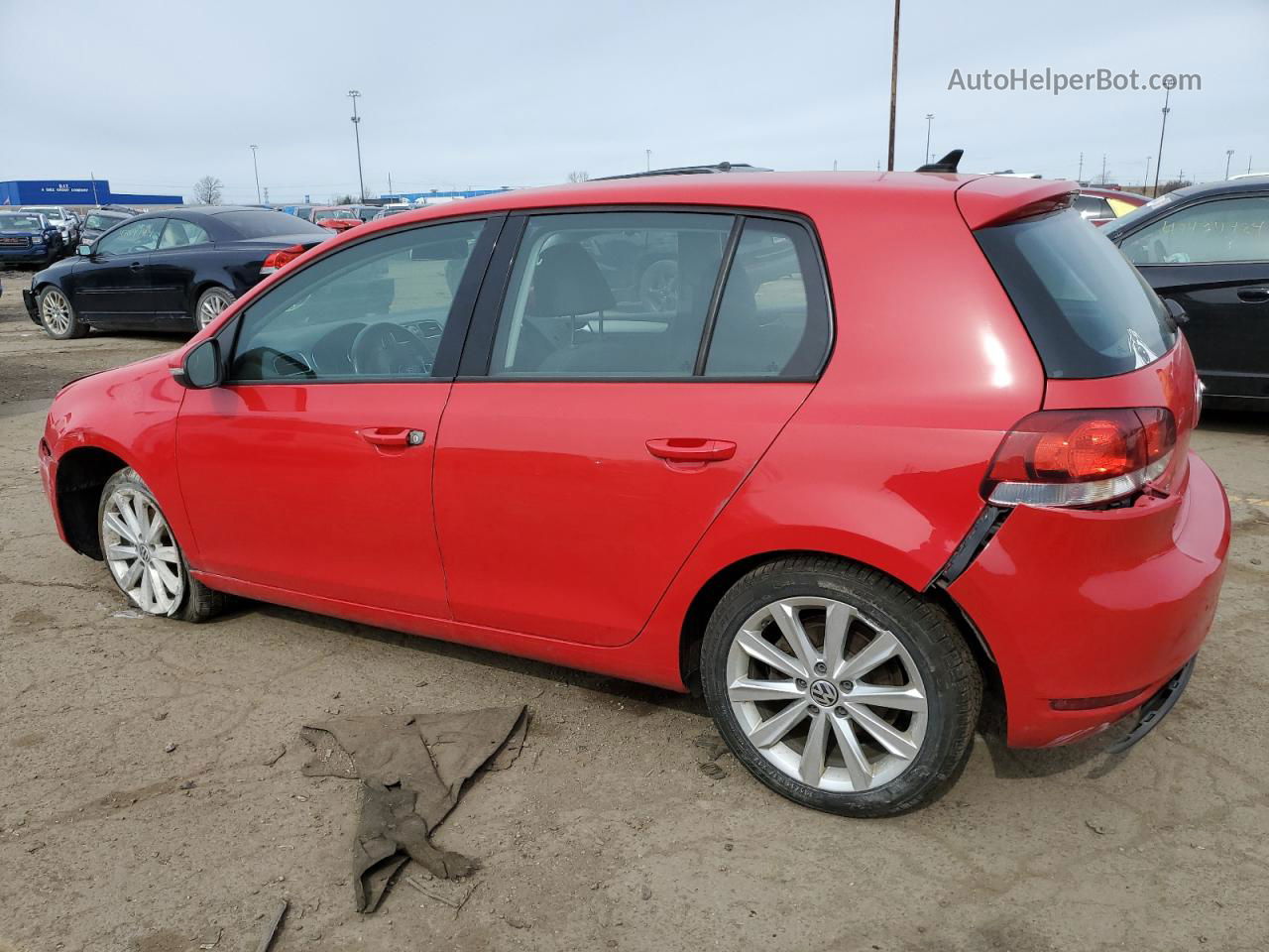 2014 Volkswagen Golf  Red vin: WVWDM7AJ4EW001503