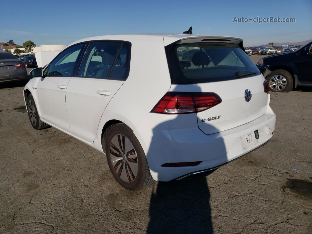 2019 Volkswagen E-golf Se Белый vin: WVWKR7AU6KW907831