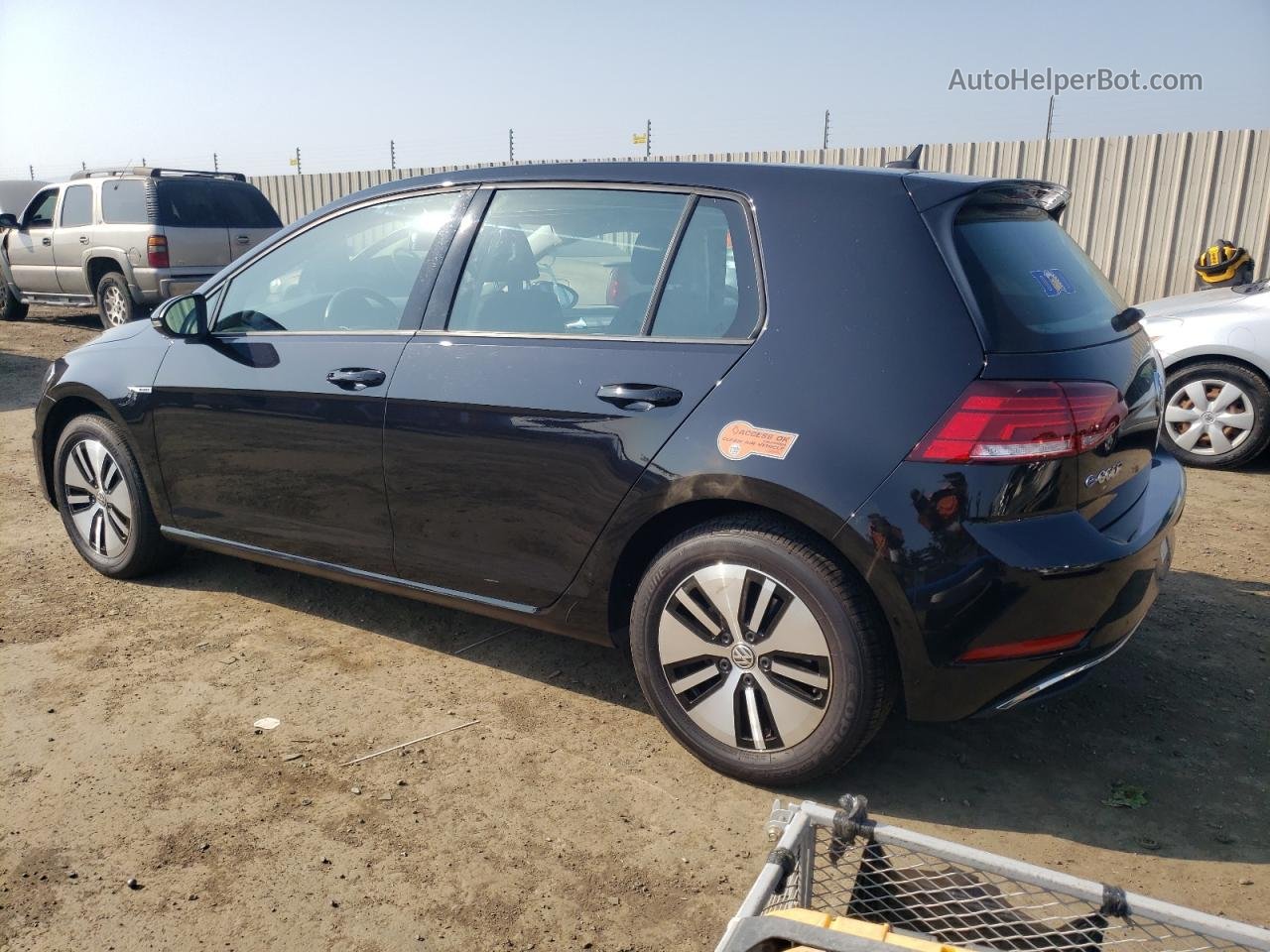 2019 Volkswagen E-golf Se Черный vin: WVWKR7AU7KW912617