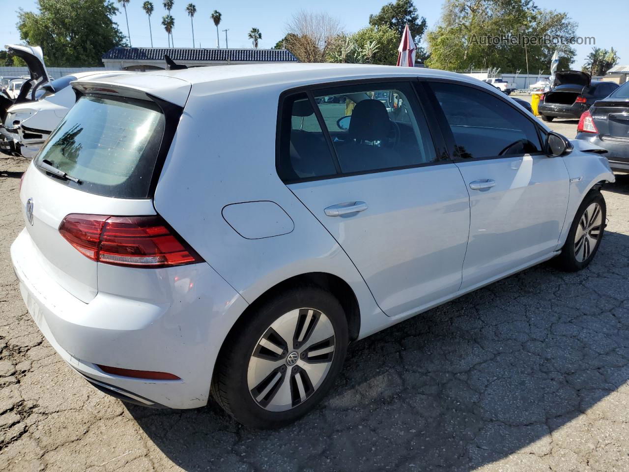 2019 Volkswagen E-golf Se White vin: WVWKR7AUXKW902292