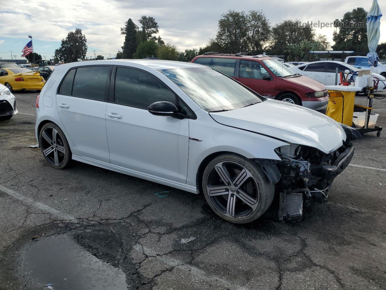 2016 Volkswagen Golf R  White vin: WVWLF7AUXGW126251