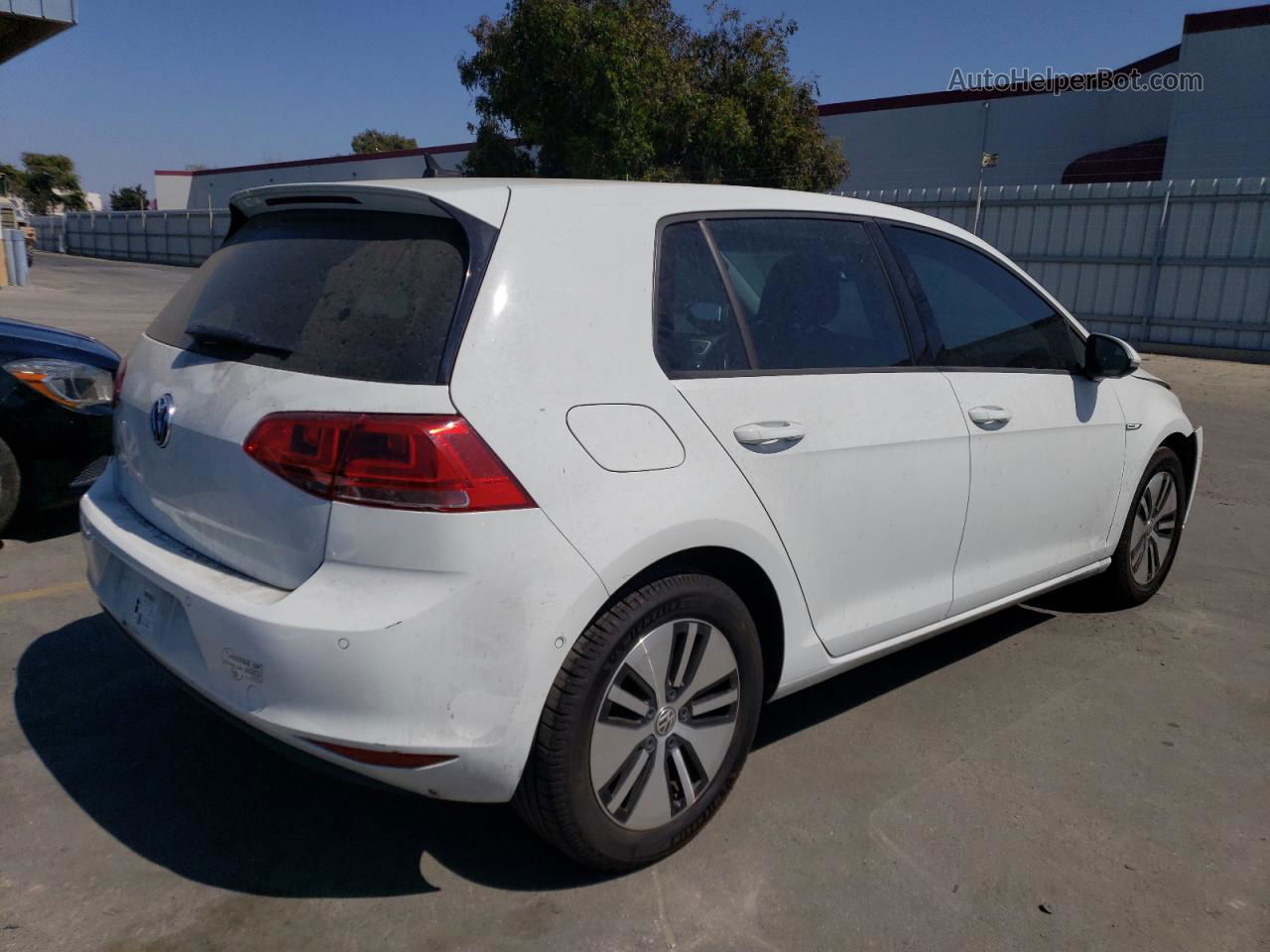 2016 Volkswagen E-golf Sel Premium Белый vin: WVWPP7AU9GW912461