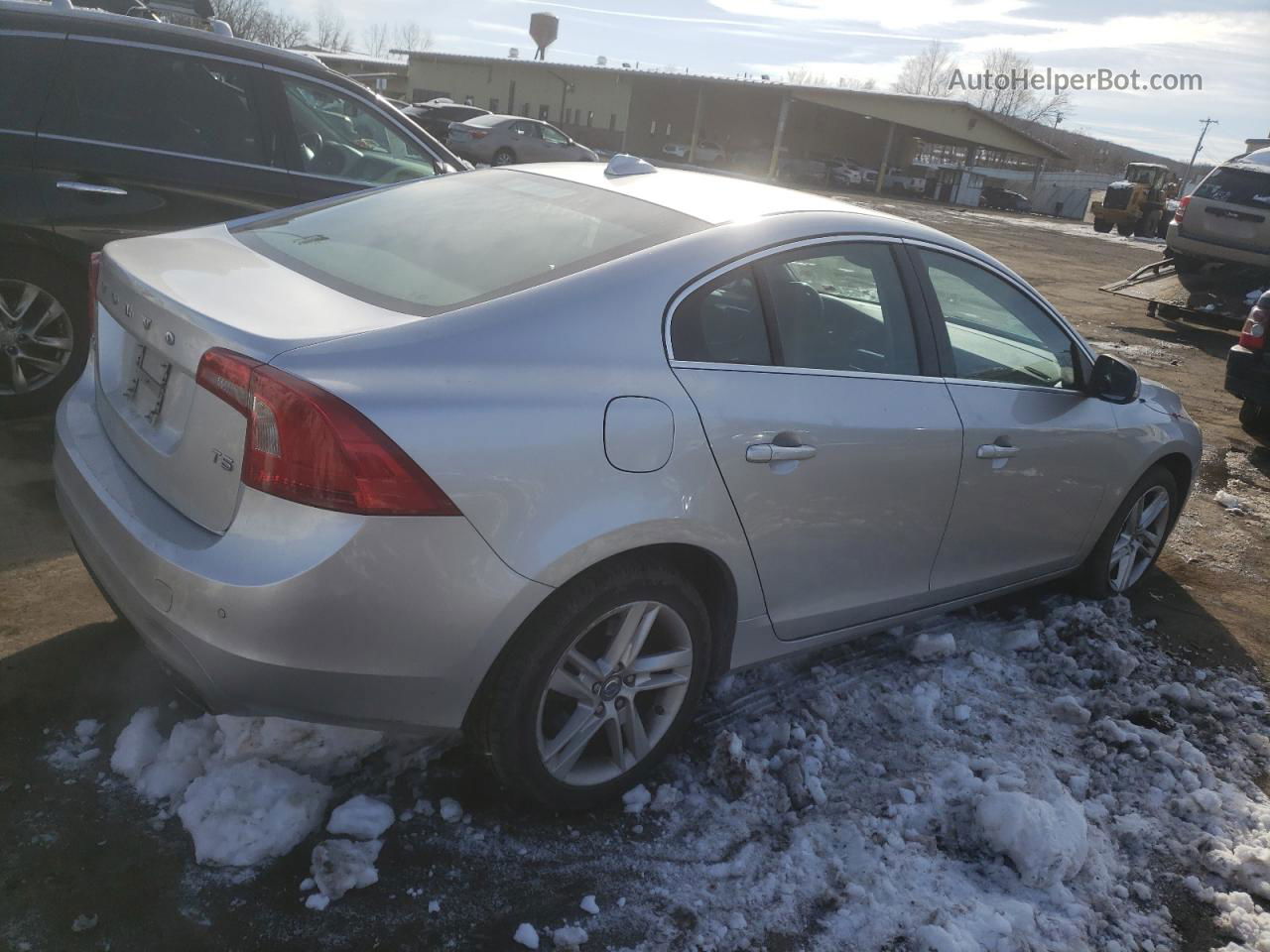 2015 Volvo S60 Premier Silver vin: YV126MFK0F1345842