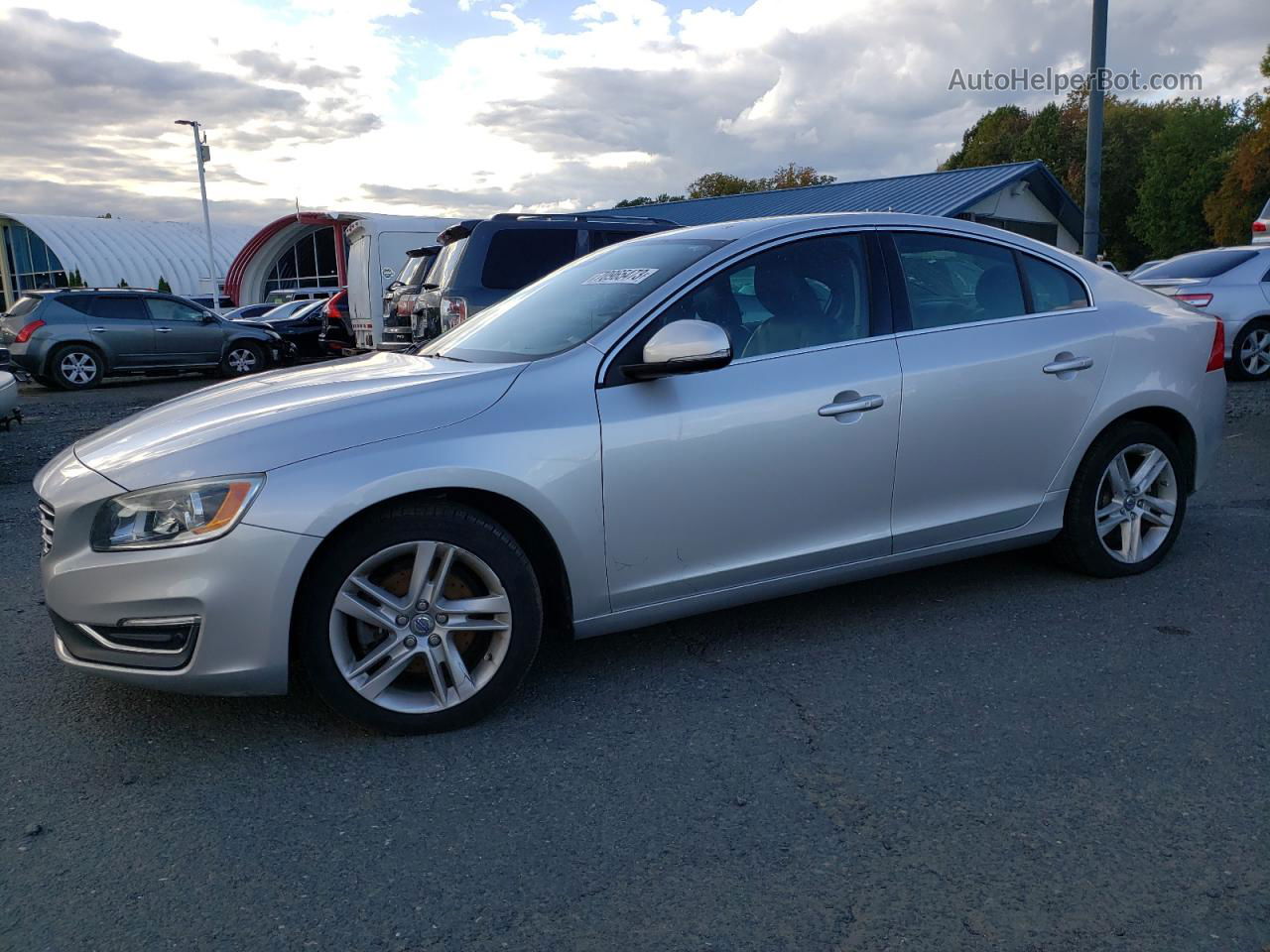 2015 Volvo S60 Premier Silver vin: YV126MFK3F1342532