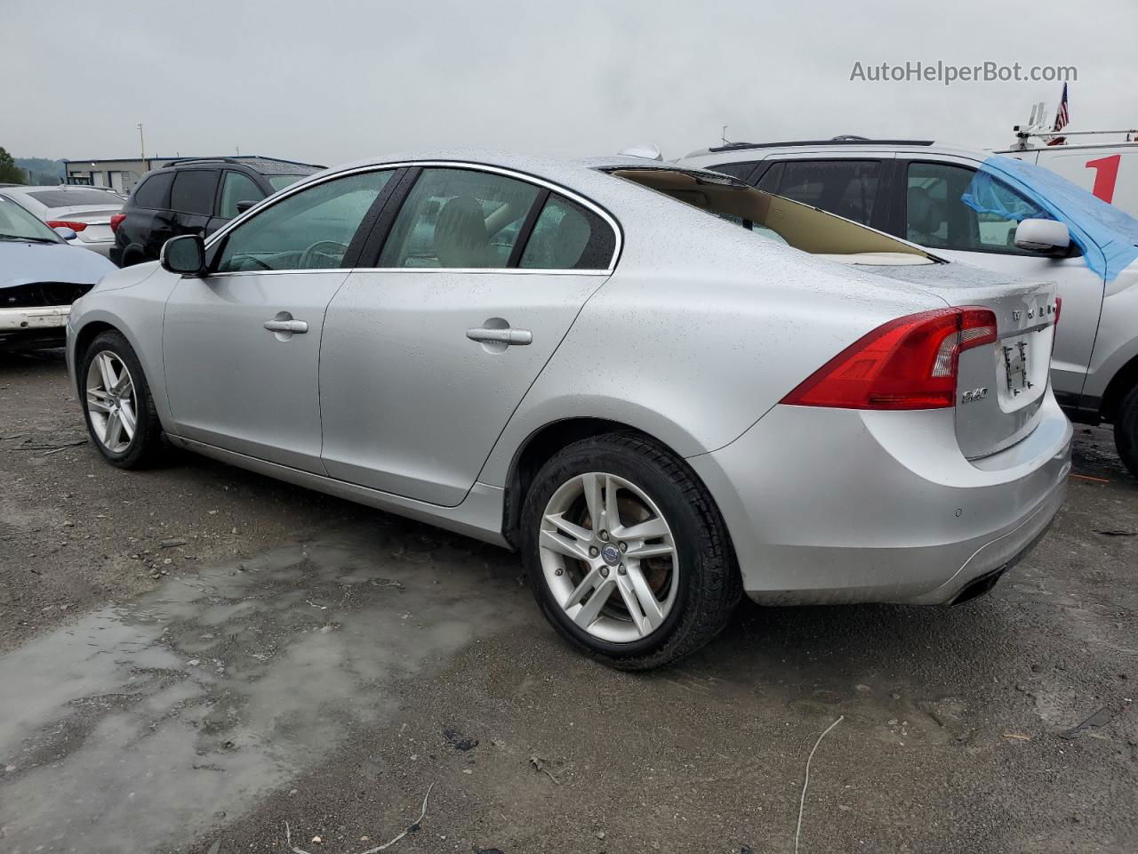 2015 Volvo S60 Premier Silver vin: YV126MFK9F1348416