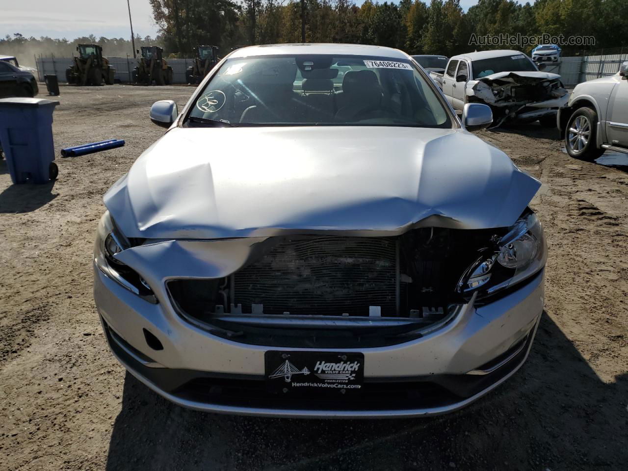 2015 Volvo S60 Premier Silver vin: YV126MFK9F1360033