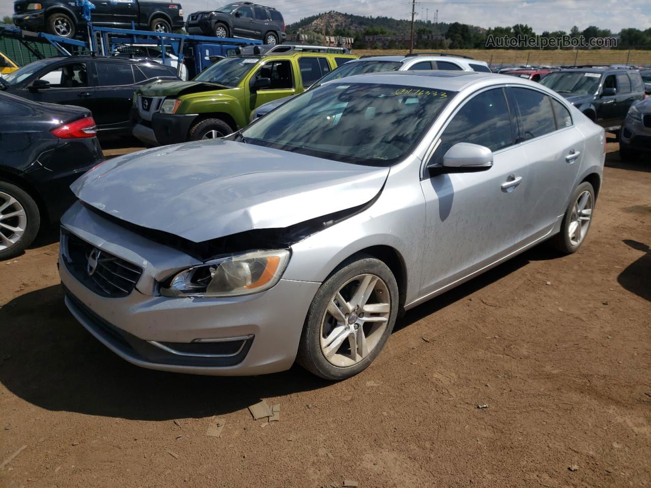 2015 Volvo S60 Premier Silver vin: YV140MFB8F1306118