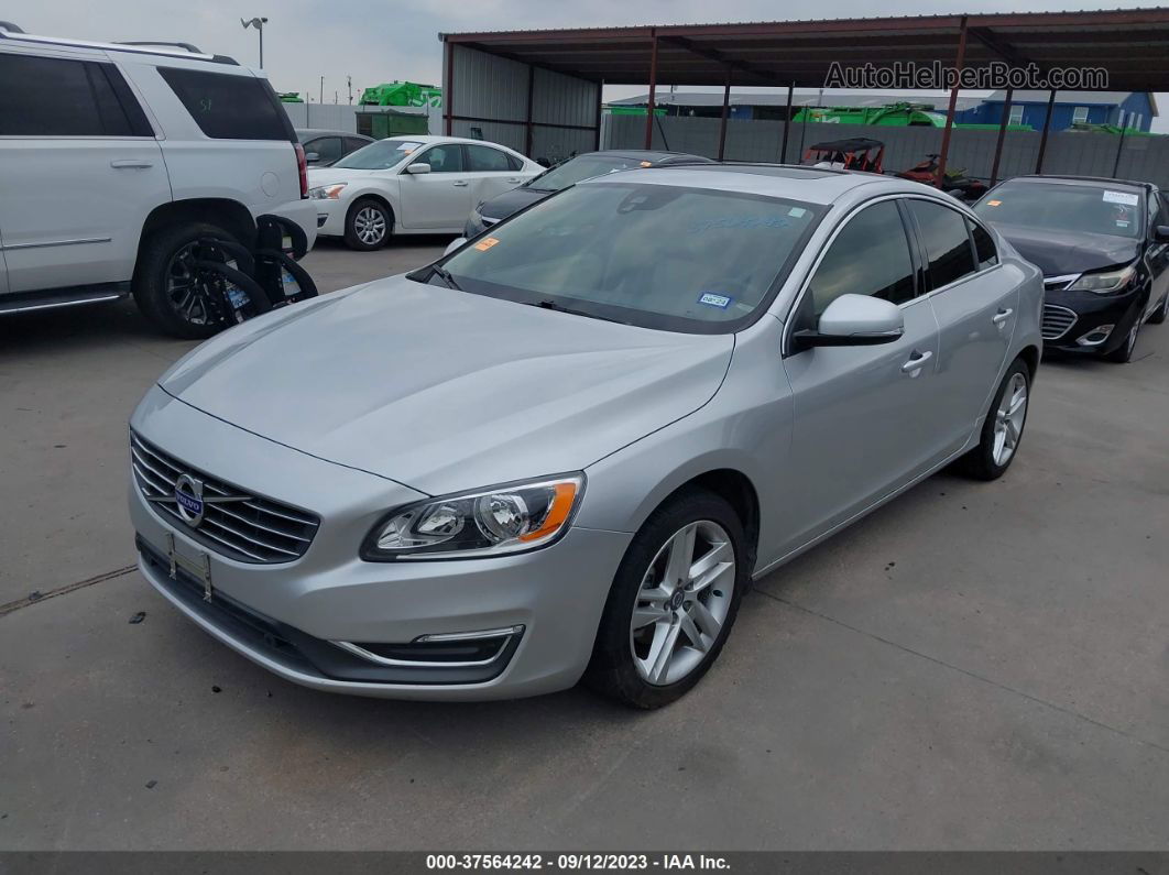 2015 Volvo S60 T5 Drive-e Premier Серебряный vin: YV140MFK2F1355668