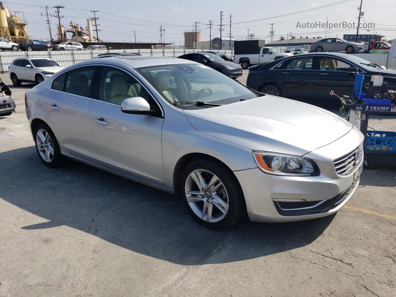 2015 Volvo S60 Premier Silver vin: YV140MFK6F2353318