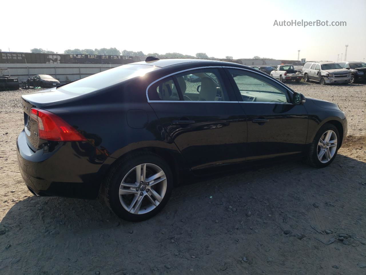 2015 Volvo S60 Premier Черный vin: YV140MFK7F1347744