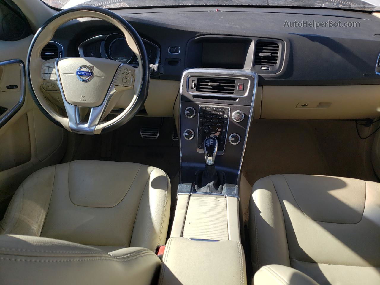 2015 Volvo S60 Premier Белый vin: YV140MFK7F2360925