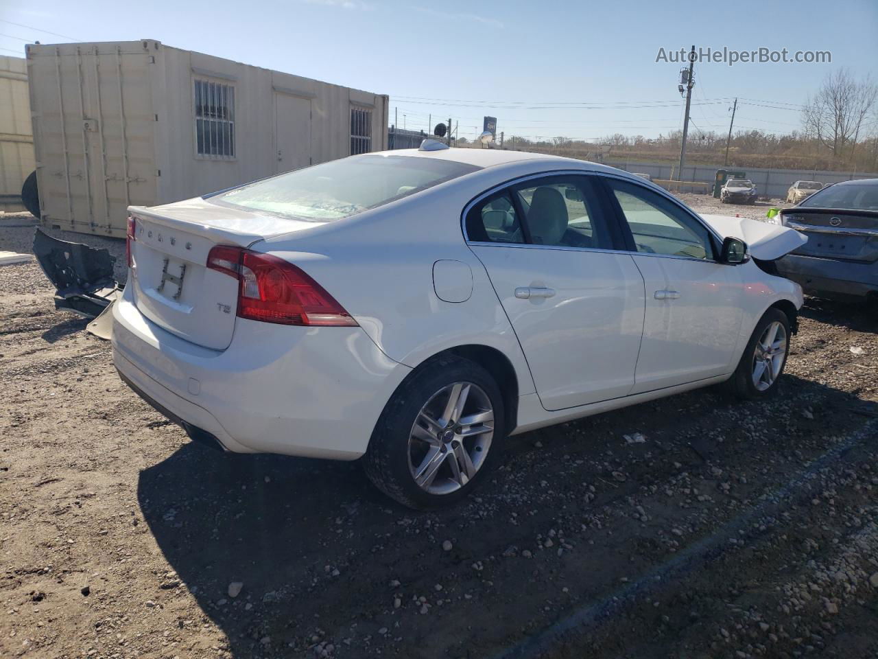 2015 Volvo S60 Premier White vin: YV140MFK7F2360925