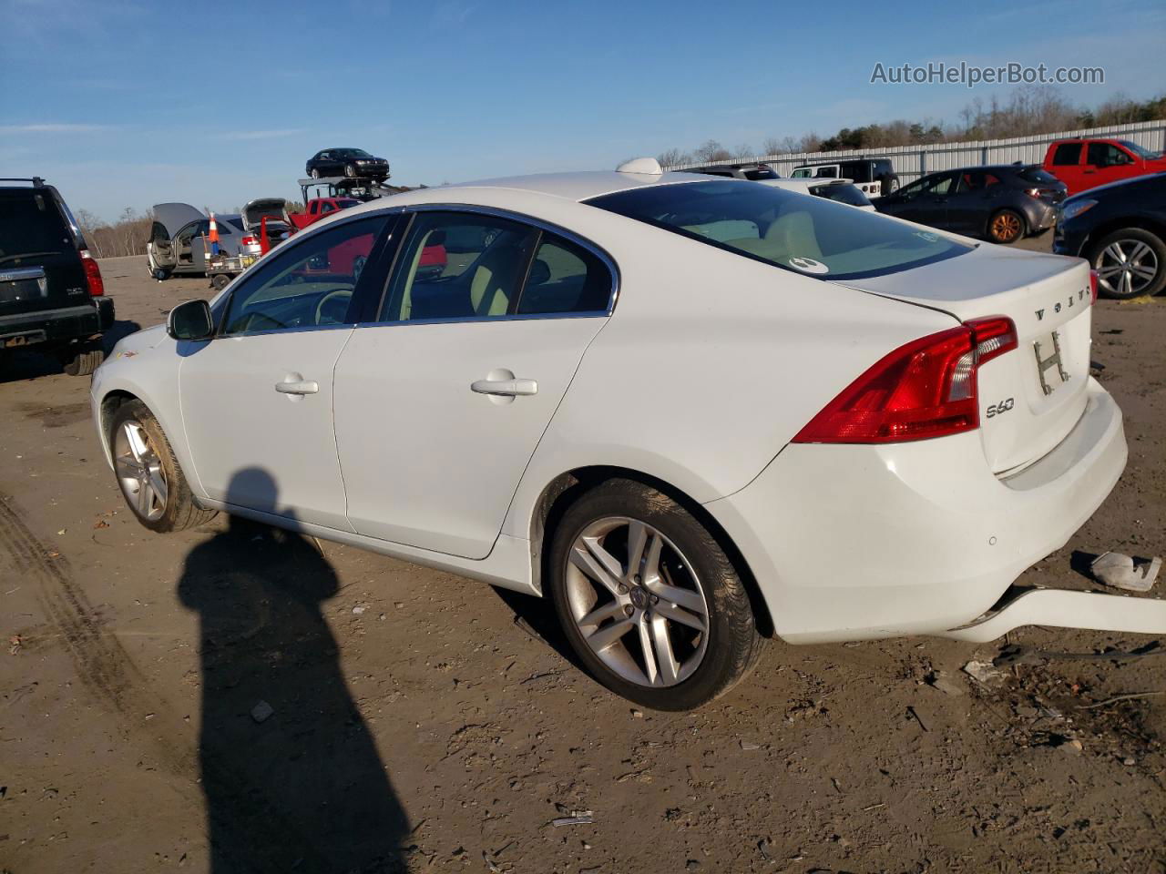 2015 Volvo S60 Platinum White vin: YV140MFM7F1347793