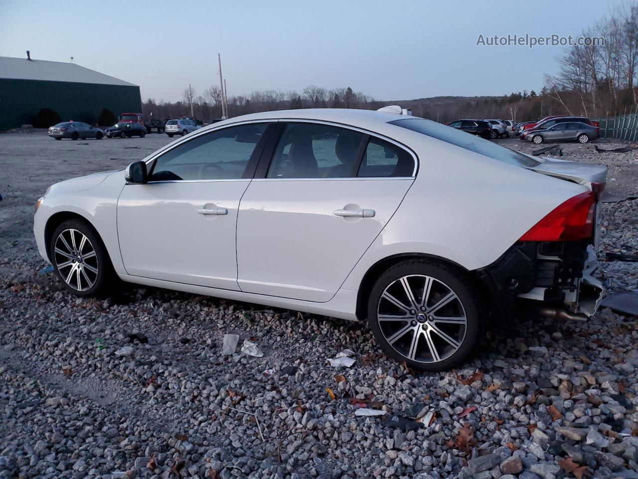 2015 Volvo S60 Premier+ White vin: YV149MFC4F1317485