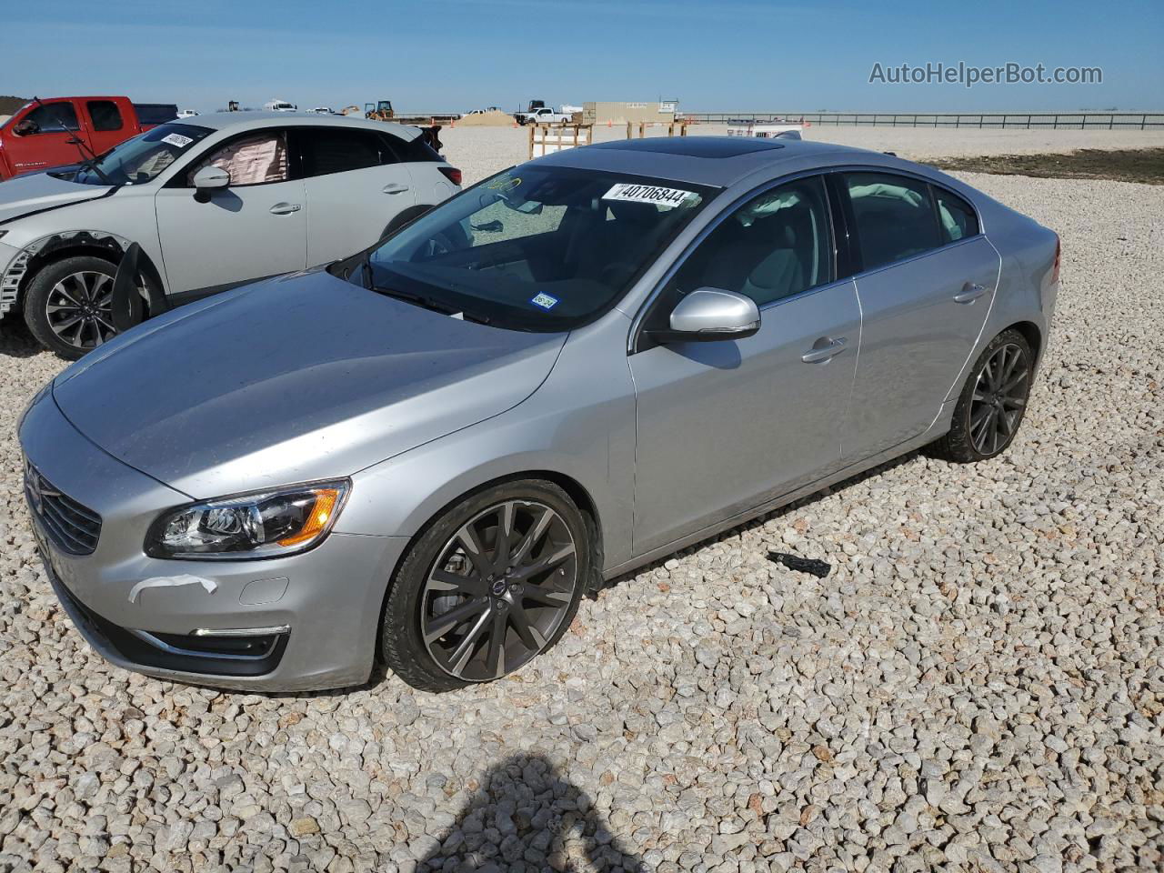 2015 Volvo S60 Platinum Gray vin: YV149MFD8F2298667