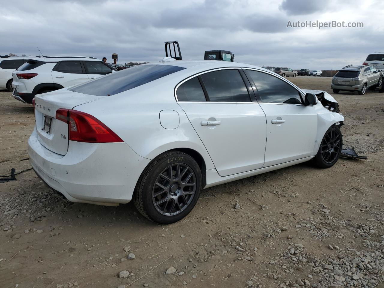 2015 Volvo S60 Platinum White vin: YV149MFM9F1333089