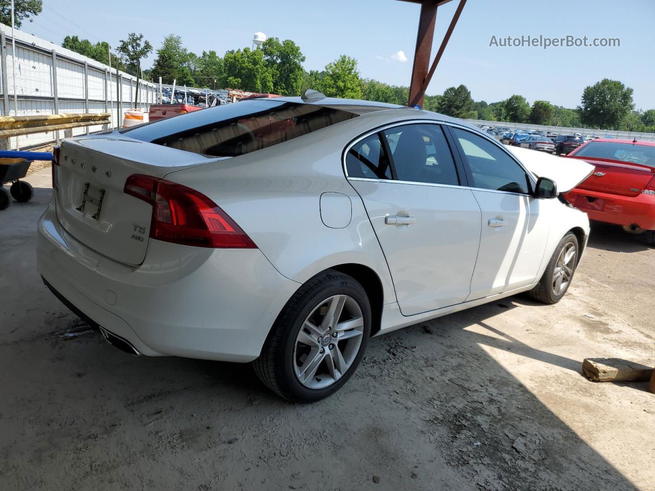 2015 Volvo S60 Premier Белый vin: YV1612TB9F1309687