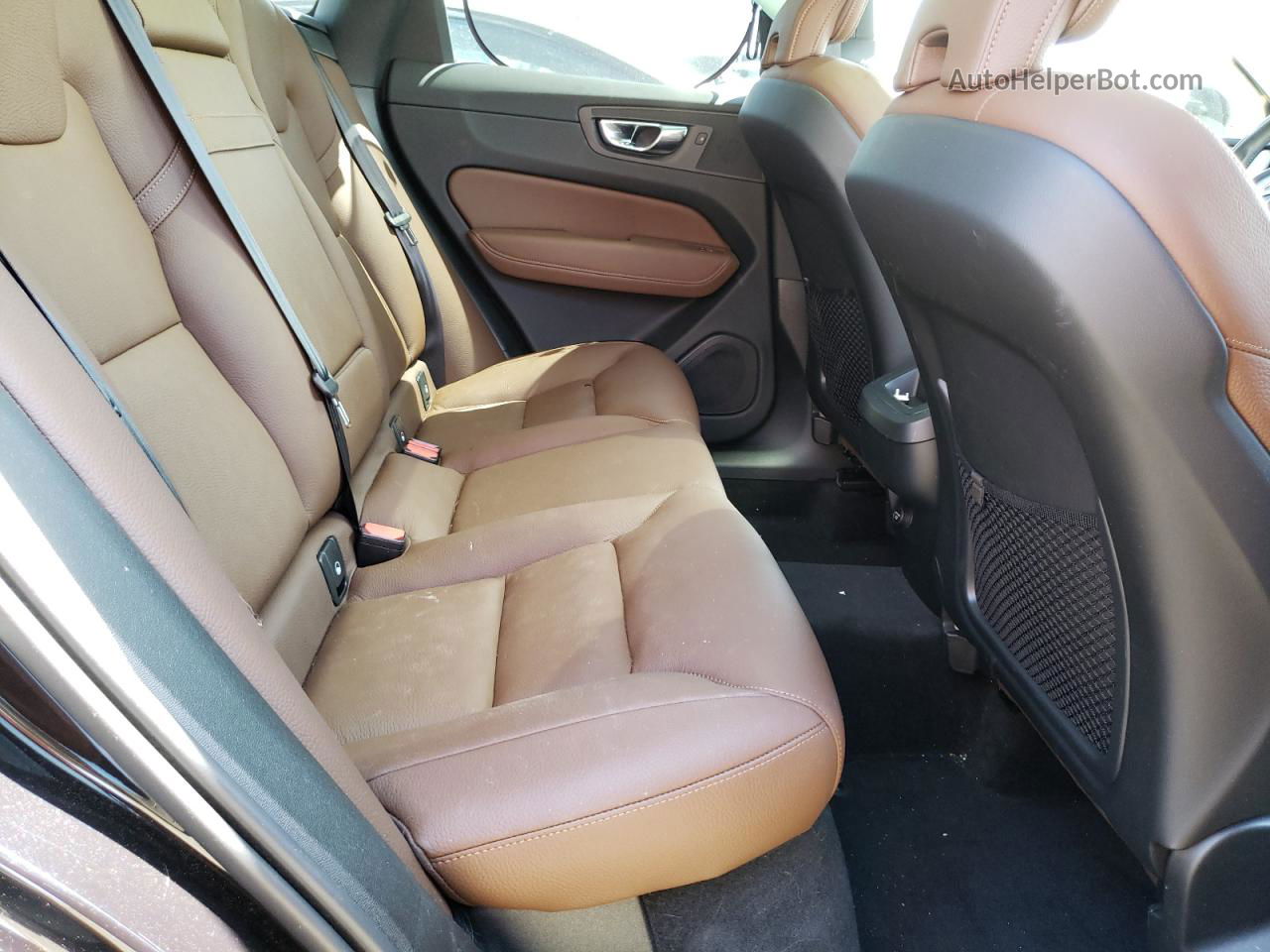 Price & History 2020 Volvo Xc60 T6 Momentum 2.0l 4 vin