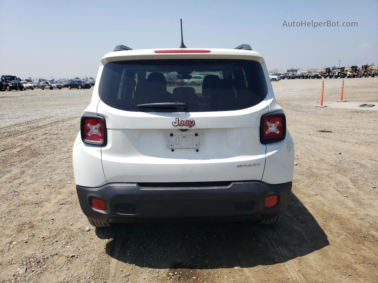 2015 Jeep Renegade Sport Белый vin: ZACCJAAT1FPC07766