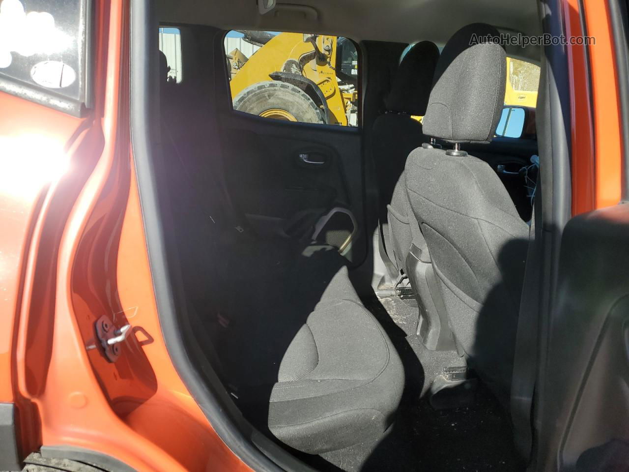 2017 Jeep Renegade Latitude Orange vin: ZACCJABB0HPE88192