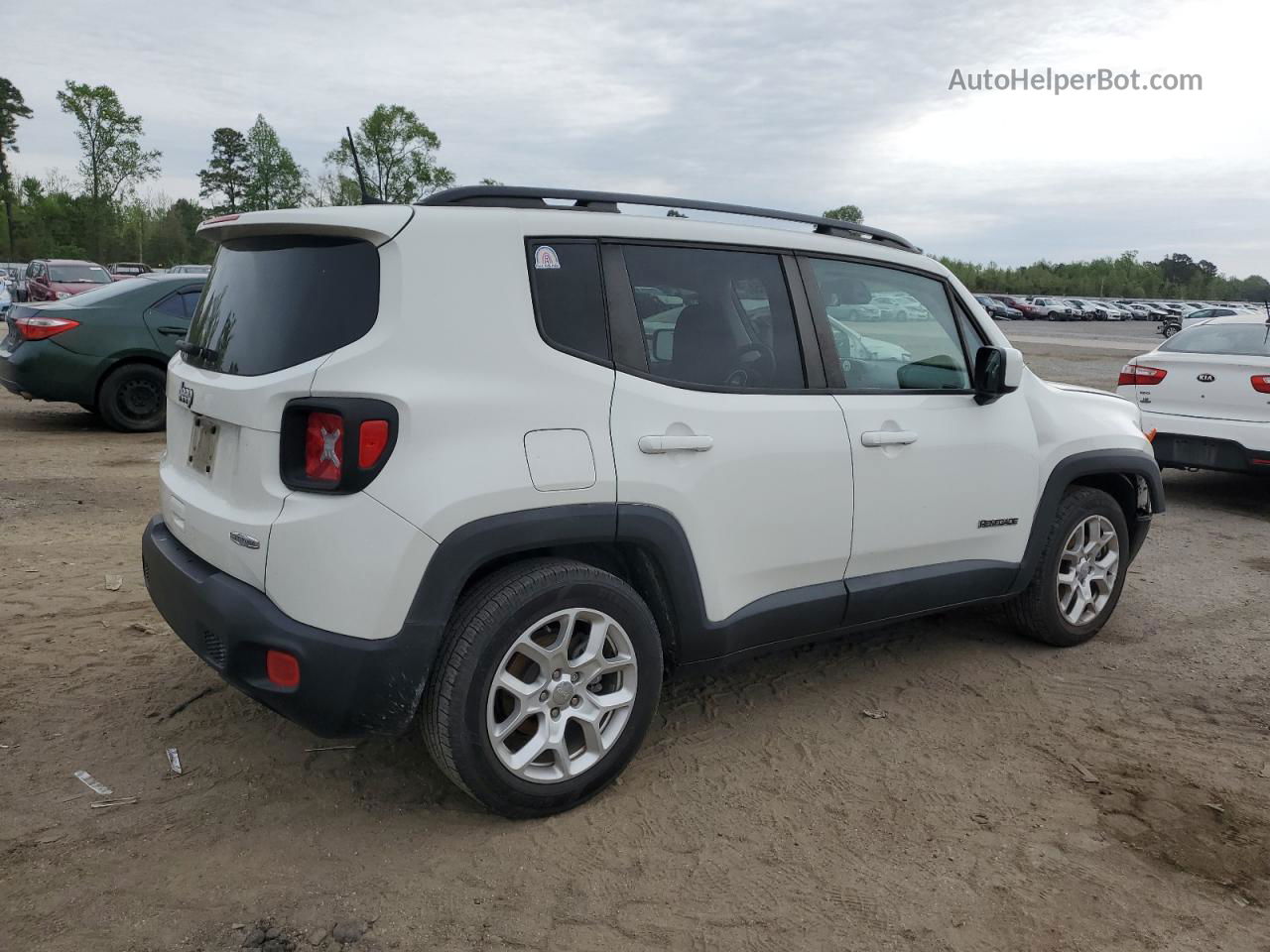 2018 Jeep Renegade Latitude White vin: ZACCJABB0JPJ32523