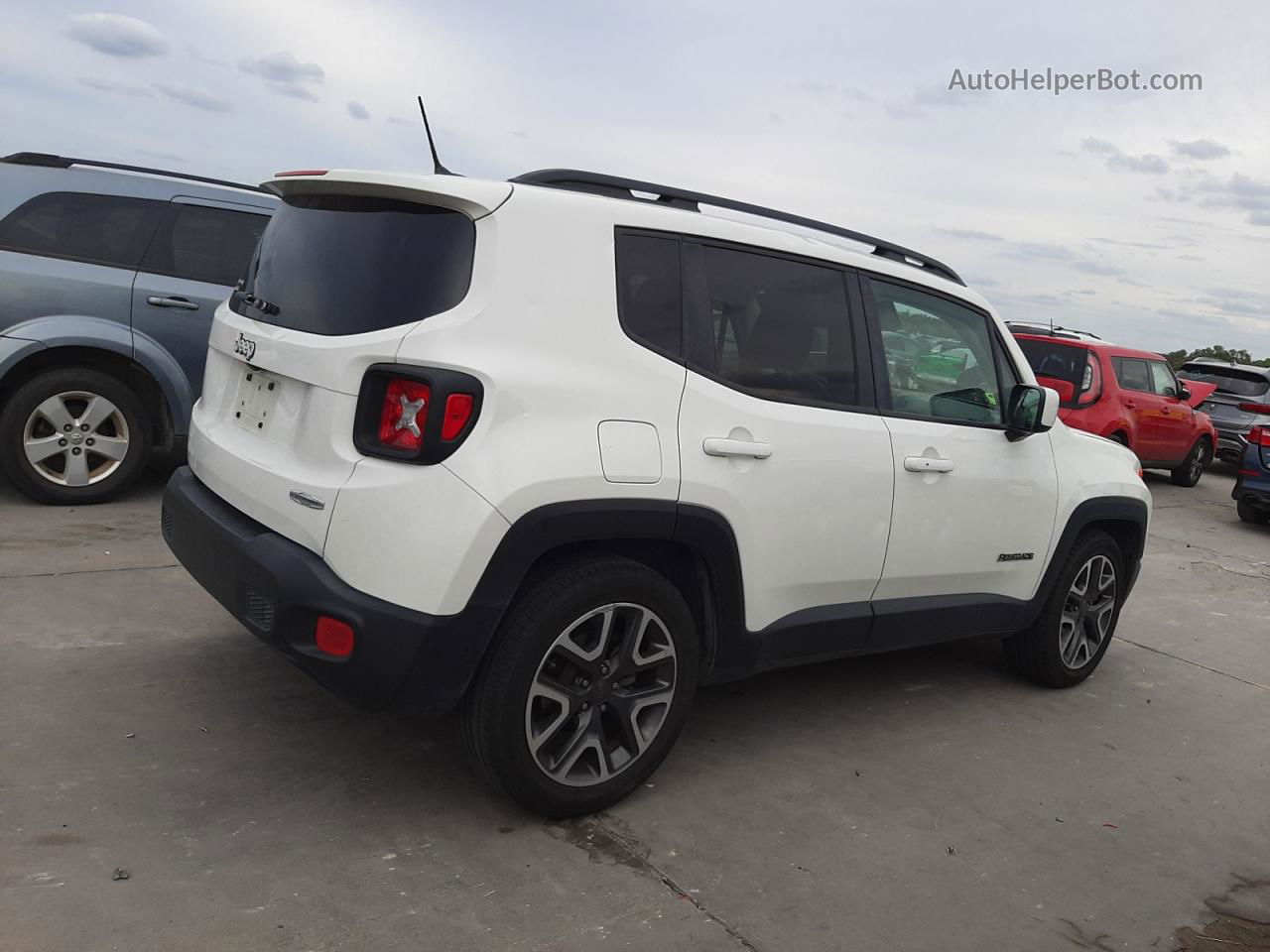 2017 Jeep Renegade Latitude White vin: ZACCJABB1HPG21557