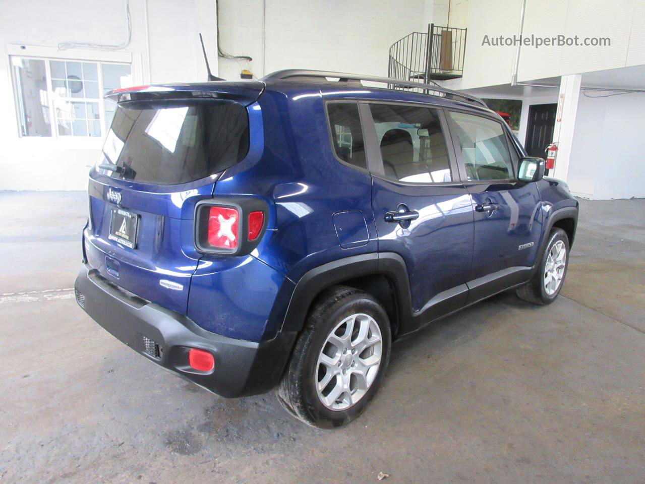 2018 Jeep Renegade Latitude Blue vin: ZACCJABB1JPH10843